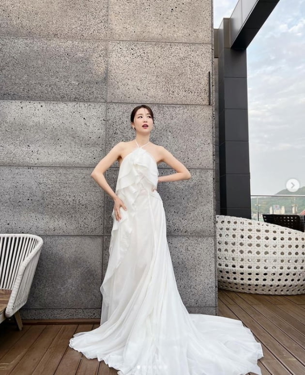 '류수영♥' 박하선, 시선 사로잡는 화이트 드레스..."이게 얼마만.."[TEN★]