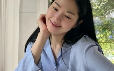 '전진♥' 류이서, 광고주를 만족시키기 위한 최대치의 예쁜 척…백옥 피부 [TEN★]