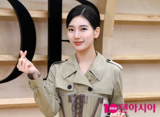 [TEN 포토] 수지 '치명적인 하트'