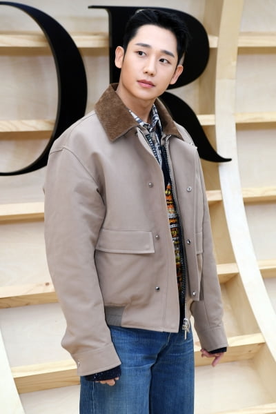[TEN 포토] 정해인 '소녀들 심쿵하게 만들어~'