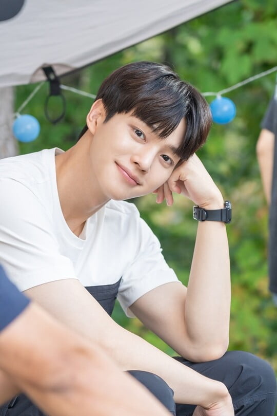 송강, 로맨스 '강자' 거듭…"좋은 메시지로 남았으면" ('기상청 사람들')