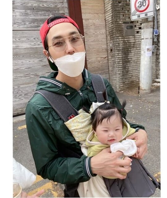 (사진=윤소이 SNS)