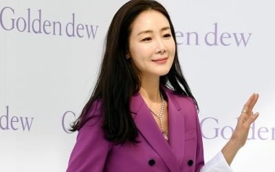 [TEN피플] 최지우, 파경 소식까지 터졌다…남편 향한 관심에 때아닌 몸살