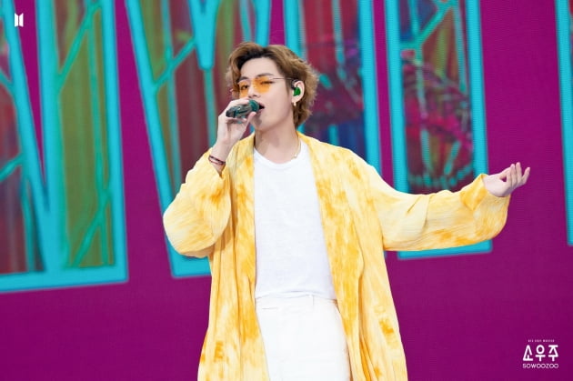 방탄소년단 뷔, 팬미팅 프리뷰 컷도 잡아먹는 무대장악력