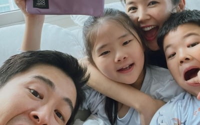 "내가 사는 이유"…'한의사♥' 장영란, 속시원한 뷰의 고층아파트서 가족끼리 '옹기종기' [TEN★]