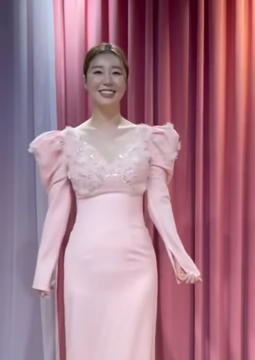 '15kg 감량' 나비, 아들 돌잔치 준비…"드레스 못 고르겠어요" [TEN★]