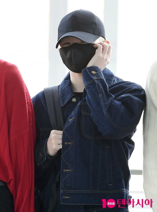 [TEN 포토] 세븐틴 우지 '애교 눈웃음'