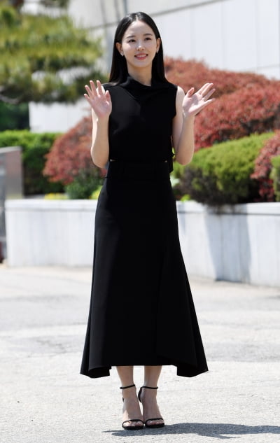 [TEN 포토] 강한나 '오랜만에 인사드려요'
