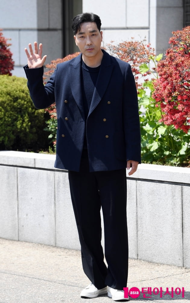 [TEN 포토] 하도권 '매력 넘치는 인사'