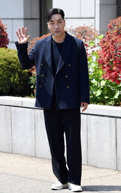 [TEN 포토] 하도권 '매력 넘치는 인사'
