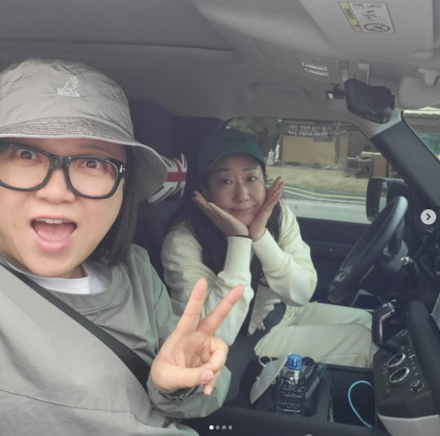 김숙, 산속에서 캠핑하며 힐링중...누구랑? 라미란과 함께[TEN★]