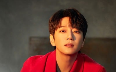 '컴백' 황치열, 신보 '바이 마이 사이드' 콘셉트 포토 공개…비주얼·음악성 '눈길'