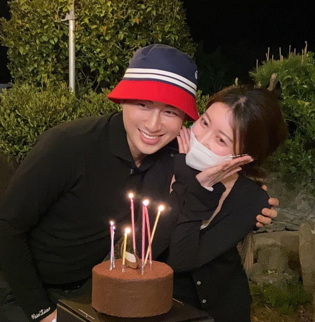 아야네♥이지훈, 제주 여행 중 2세 금세 생길 금슬…결혼하니 매일이 휴가 같은 날 [TEN★]