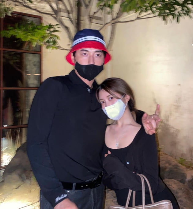 아야네♥이지훈, 제주 여행 중 2세 금세 생길 금슬…결혼하니 매일이 휴가 같은 날 [TEN★]