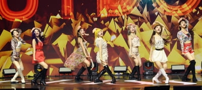 [TEN 포토] 클라씨 '화려한 퍼포먼스'