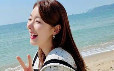 '인교진♥' 소이현, 남편과 바다 여행갔나… 출산 후에도 여전한 미모[TEN★]