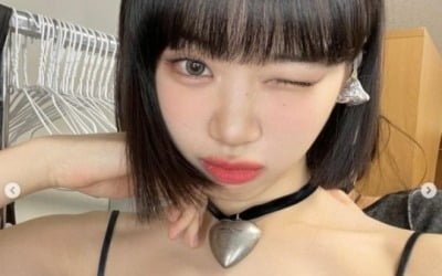 김채원, 르세라핌으로 재데뷔하더니 상체 드러낸 '과감 노출'[TEN★]