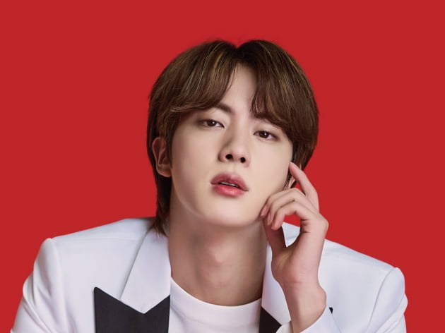방탄소년단 진, 인스타그램 3404만 팔로워.. 메가인플루언서 'KING석진'