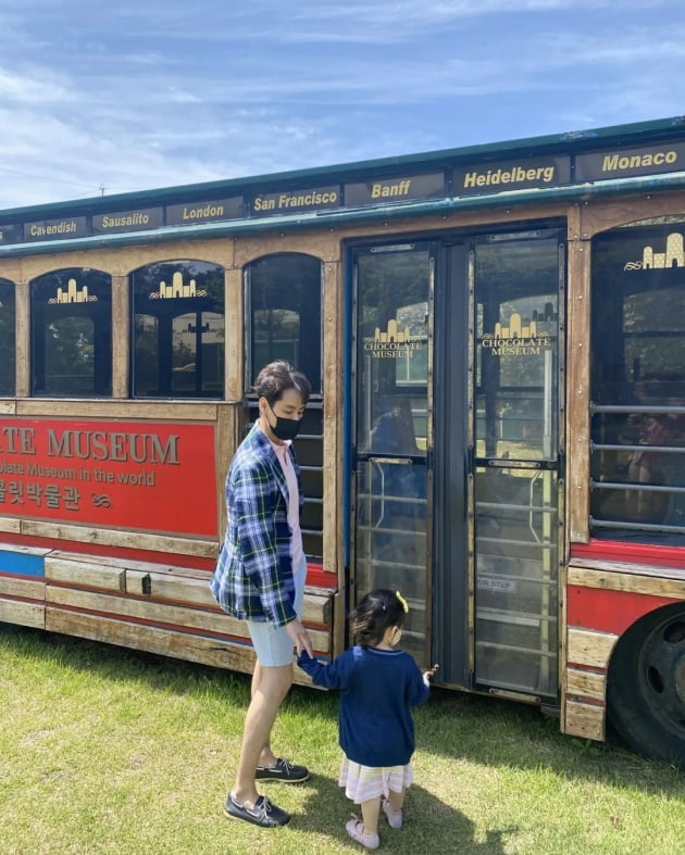 '이다은♥' 윤남기, '첫 장인어른' 덕에 호강 "생일 선물 재킷2 개시 히히" [TEN★]