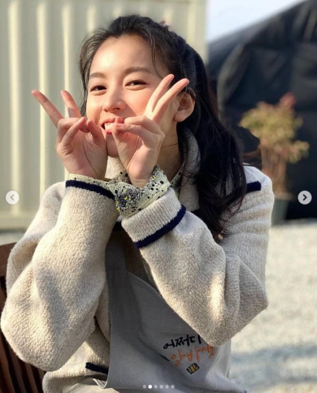 한효주, 일상이 화보인 알바생...포토 바이 혜수김[TEN★]