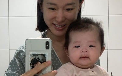 "주의"…'세무사♥' 이지혜, 출근길 발이 안 떨어지게 하는 '러블리' 둘째 딸 [TEN★]