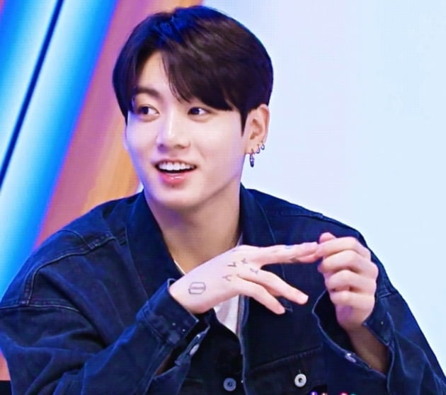 방탄소년단 정국 '인더섬' 로고 만들기서 디테일X생동감 넘치는 표현력...'황금손 재능'