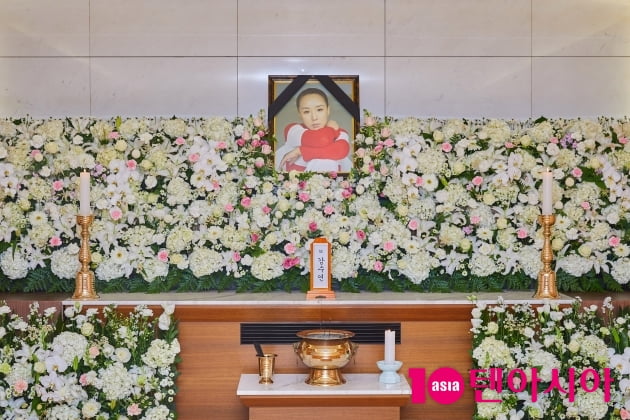 [TEN 포토] 故 강수연 '갑작스러운 이별'