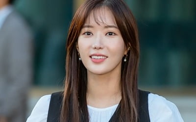 '혼전순결' 임수향, ♥신동욱 깜짝 프로포즈에 난처한 눈빛 ('우리는 오늘부터')