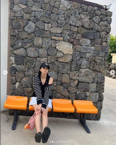 블랙핑크 지수, 양갈래 머리로 깜찍하게...러브리한 제주 소녀[TEN★]