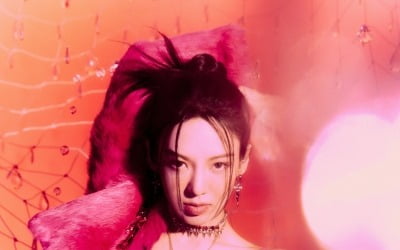 효연, 첫 미니앨범 수록곡 '스투피드'로 긍정 에너지 선사…당당 자신감 '눈길'