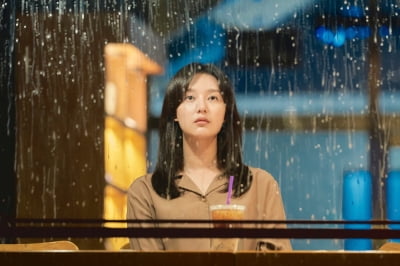'싸가지 상속녀→육사 출신 장교' 김지원, 무미건조한데 '화제성 1위'[TEN스타필드]