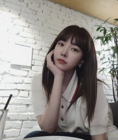 "내 사랑 기다리는 중"…배슬기, 결혼 후 더욱더 물오른 미모 [TEN★]