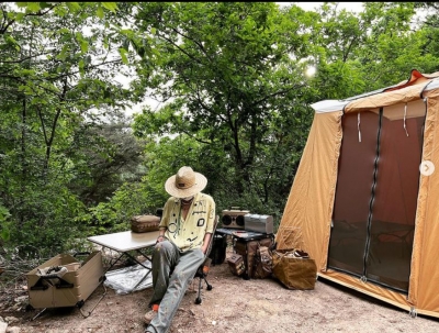 송민호, 새소리 들으며 캠핑장에서 힐링중...여유로운 하루[TEN★]