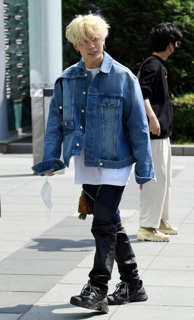 [TEN 포토] 아이콘 바비 '결혼후 첫 포착'