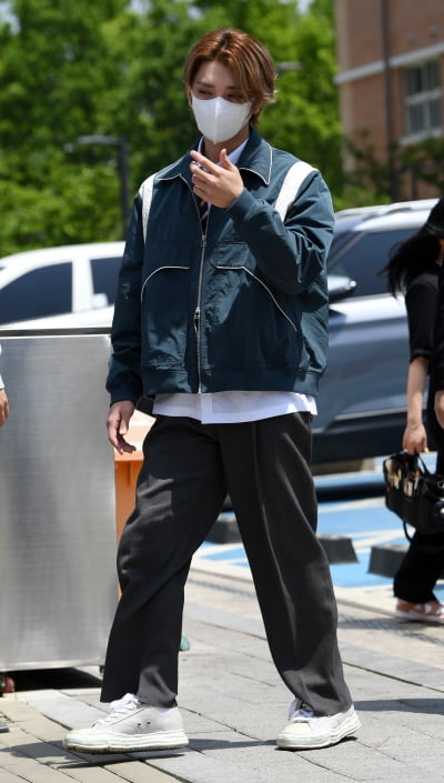 [TEN 포토] 세븐틴 조슈아 '오늘도 멋짐폭발'