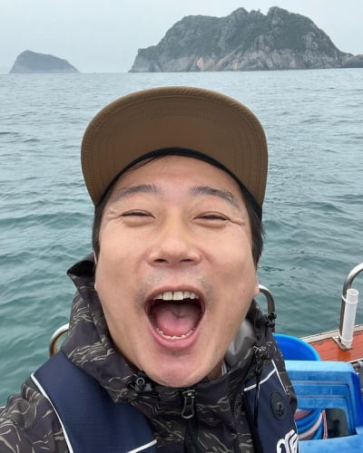 이수근, '내조 끝판왕' ♥아내 옆에선 영혼 없는데…바다 낚시 가서 신났네[TEN★]