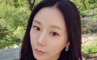 '증권맨♥' 김이지, 노마스크로 美여행중…하나도 안늙었네[TEN★]