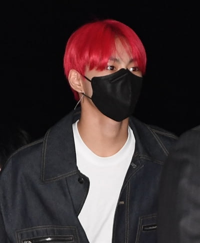 [TEN 포토] 엔하이픈 정원 '유혹의 레드헤어'