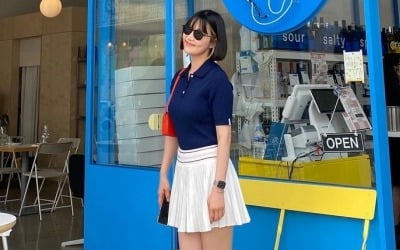 "소심해서"…'검사♥' 한지혜, MZ세대 못지않은 발랄 패션 '주름치마+브릿지 염색' [TEN★]