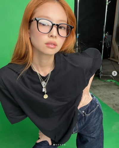 블랙핑크 제니, 지적이면서 시크해...오늘도 이쁨[TEN★]