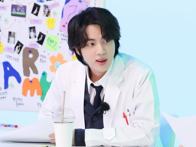 퍼펙트 매력둥이 'JINTP' 방탄소년단 진, MBTI 랩 포토 스케치