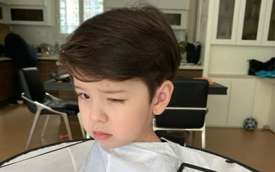 박주호 子 진우, 높은 콧대+앵두 입술…배우해도 되겠어[TEN★]