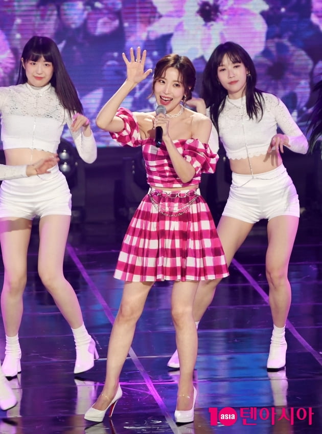 [TEN 포토] 화연 '해맑은 꽃미소'