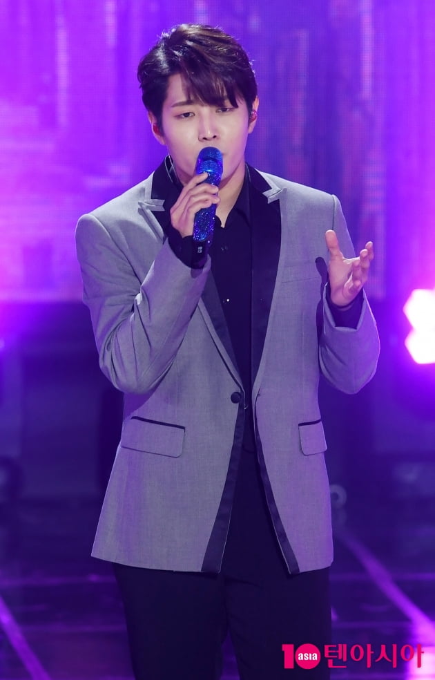[TEN 포토] 김중연 '부디 오래오래'