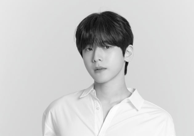 [공식] 신예 김기해, '마녀2'로 스크린 데뷔…신시아→이종석·김다미와 호흡