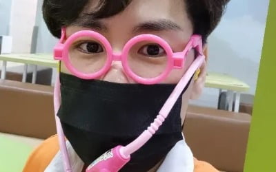 '이다은♥' 윤남기, '핫한' 핑크 안경…육아템도 찰떡인 애아빠 [TEN★]