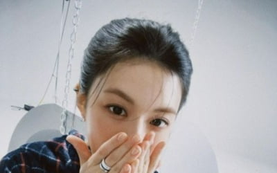 고윤정, 청초·청순美 과시…완성형 미모에 '반박불가' 아름다움 [TEN★]