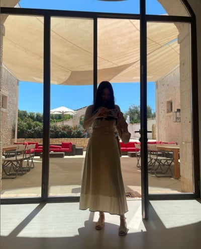 신민아, ♥김우빈이 반한 완벽한 실루엣...이탈리아에서 열일중[TEN★]