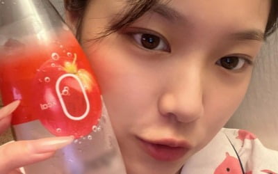 '이달소' 현진, 알고보니 츄보다 동생…민낯으로 새초롬하게[TEN★]