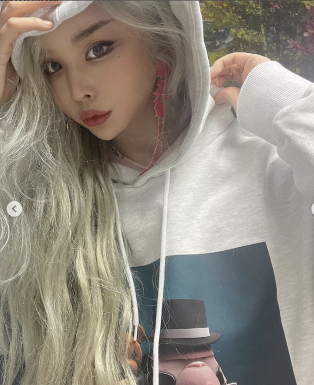 하리수, 나이를 거꾸로 먹나…'♥4살 연상 사업가' 또 반하겠네 [TEN★]